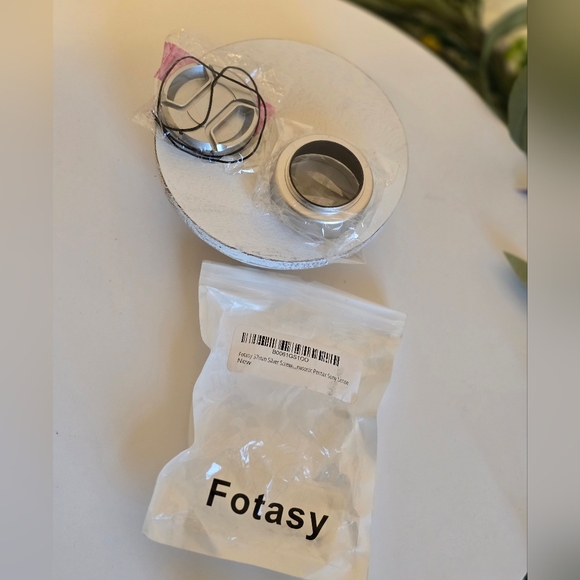 ⭐️Fotasy 37mm Silver Screw-In Metal Lens Hood... Panasonic, Canon * Read Details - Picture 3 of 7